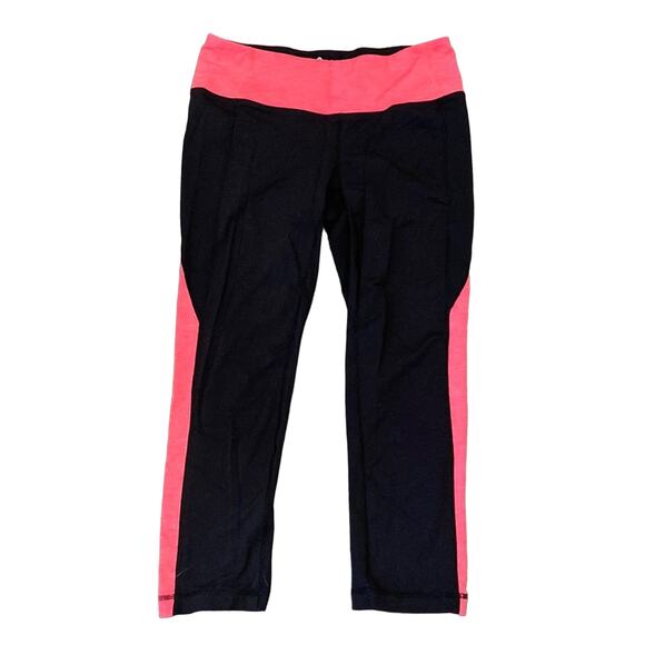 ATHLETA  Pink & Black Capri Legging Size MT - Picture 2 of 7